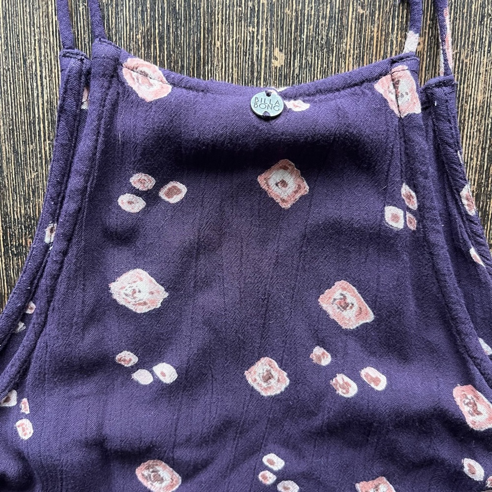 Billabong top! - Picture 2 of 3